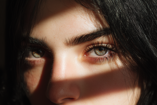 Boostez naturellement vos cheveux, cils et sourcils cet hiver avec les huiles végétales artisanales du Maroc F&C Natura.